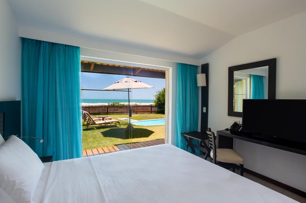 Dom Pedro Laguna Beach Resort & Golf By Wam Experience Aquiraz Exteriör bild A room at the hotel