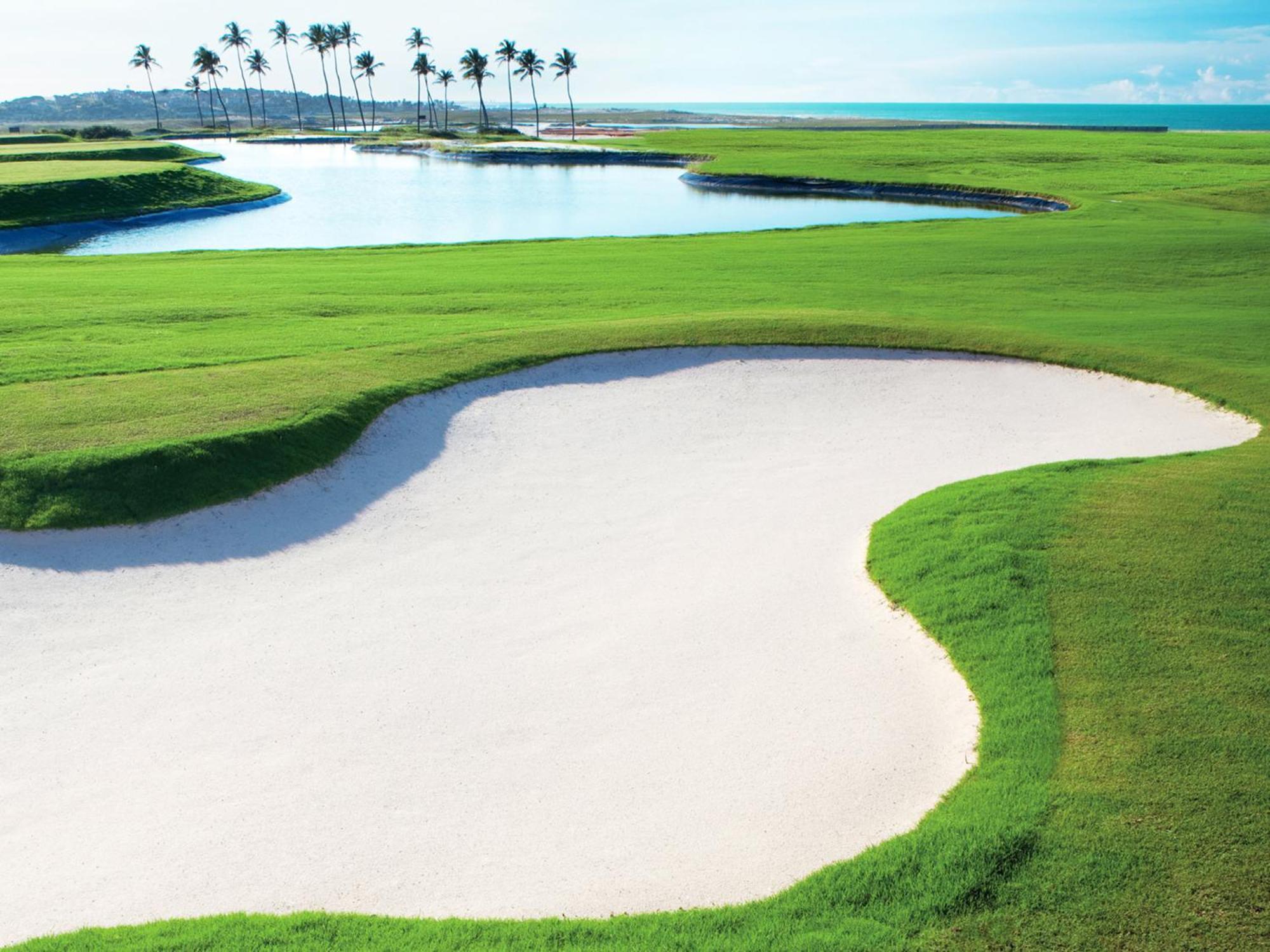 Dom Pedro Laguna Beach Resort & Golf By Wam Experience Aquiraz Exteriör bild Golf course at the Four Seasons Resort